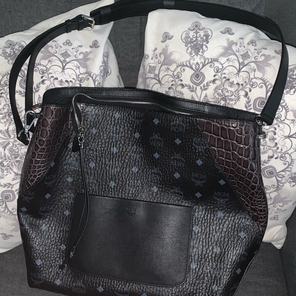 MCM Large Visetos Hobo